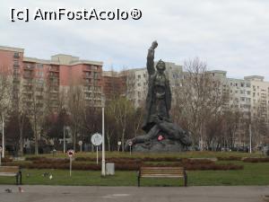 [P04] București - Parcul Florilor. Monumentul "1907". » foto by iulianic
 - 
<span class="allrVoted glyphicon glyphicon-heart hidden" id="av1356988"></span>
<a class="m-l-10 hidden" id="sv1356988" onclick="voting_Foto_DelVot(,1356988,11447)" role="button">șterge vot <span class="glyphicon glyphicon-remove"></span></a>
<a id="v91356988" class=" c-red"  onclick="voting_Foto_SetVot(1356988)" role="button"><span class="glyphicon glyphicon-heart-empty"></span> <b>LIKE</b> = Votează poza</a> <img class="hidden"  id="f1356988W9" src="/imagini/loader.gif" border="0" /><span class="AjErrMes hidden" id="e1356988ErM"></span>