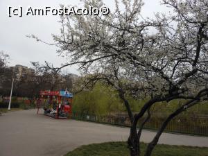 [P33] București - Parcul Morarilor. Loc de joacă. » foto by iulianic
 - 
<span class="allrVoted glyphicon glyphicon-heart hidden" id="av1358082"></span>
<a class="m-l-10 hidden" id="sv1358082" onclick="voting_Foto_DelVot(,1358082,11447)" role="button">șterge vot <span class="glyphicon glyphicon-remove"></span></a>
<a id="v91358082" class=" c-red"  onclick="voting_Foto_SetVot(1358082)" role="button"><span class="glyphicon glyphicon-heart-empty"></span> <b>LIKE</b> = Votează poza</a> <img class="hidden"  id="f1358082W9" src="/imagini/loader.gif" border="0" /><span class="AjErrMes hidden" id="e1358082ErM"></span>