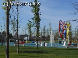 [P07] București - Parcul 'Tudor Arghezi'. Locuri de joacă. » foto by iulianic
 - 
<span class="allrVoted glyphicon glyphicon-heart hidden" id="av1422781"></span>
<a class="m-l-10 hidden" id="sv1422781" onclick="voting_Foto_DelVot(,1422781,11447)" role="button">șterge vot <span class="glyphicon glyphicon-remove"></span></a>
<a id="v91422781" class=" c-red"  onclick="voting_Foto_SetVot(1422781)" role="button"><span class="glyphicon glyphicon-heart-empty"></span> <b>LIKE</b> = Votează poza</a> <img class="hidden"  id="f1422781W9" src="/imagini/loader.gif" border="0" /><span class="AjErrMes hidden" id="e1422781ErM"></span>