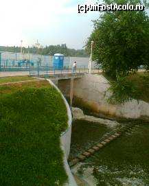 [P29] Stavilarul, vazut dinspre lacul Floreasca. » foto by Dragoș_MD
 - 
<span class="allrVoted glyphicon glyphicon-heart hidden" id="av99393"></span>
<a class="m-l-10 hidden" id="sv99393" onclick="voting_Foto_DelVot(,99393,11447)" role="button">șterge vot <span class="glyphicon glyphicon-remove"></span></a>
<a id="v999393" class=" c-red"  onclick="voting_Foto_SetVot(99393)" role="button"><span class="glyphicon glyphicon-heart-empty"></span> <b>LIKE</b> = Votează poza</a> <img class="hidden"  id="f99393W9" src="/imagini/loader.gif" border="0" /><span class="AjErrMes hidden" id="e99393ErM"></span>