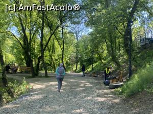 [P50] Parcul Sticlariei - v-am spus ca se goleau si cosurile de gunoi » foto by mishu
 - 
<span class="allrVoted glyphicon glyphicon-heart hidden" id="av1362039"></span>
<a class="m-l-10 hidden" id="sv1362039" onclick="voting_Foto_DelVot(,1362039,11447)" role="button">șterge vot <span class="glyphicon glyphicon-remove"></span></a>
<a id="v91362039" class=" c-red"  onclick="voting_Foto_SetVot(1362039)" role="button"><span class="glyphicon glyphicon-heart-empty"></span> <b>LIKE</b> = Votează poza</a> <img class="hidden"  id="f1362039W9" src="/imagini/loader.gif" border="0" /><span class="AjErrMes hidden" id="e1362039ErM"></span>