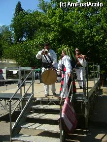 [P17] 'Targul traditiilor maramuresene' din Parcul National » foto by magdalena
 - 
<span class="allrVoted glyphicon glyphicon-heart hidden" id="av73490"></span>
<a class="m-l-10 hidden" id="sv73490" onclick="voting_Foto_DelVot(,73490,11447)" role="button">șterge vot <span class="glyphicon glyphicon-remove"></span></a>
<a id="v973490" class=" c-red"  onclick="voting_Foto_SetVot(73490)" role="button"><span class="glyphicon glyphicon-heart-empty"></span> <b>LIKE</b> = Votează poza</a> <img class="hidden"  id="f73490W9" src="/imagini/loader.gif" border="0" /><span class="AjErrMes hidden" id="e73490ErM"></span>