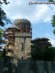 [P07] Parcul Carol I, turnul lui Vlad Tepes » foto by magdalena
 - 
<span class="allrVoted glyphicon glyphicon-heart hidden" id="av85332"></span>
<a class="m-l-10 hidden" id="sv85332" onclick="voting_Foto_DelVot(,85332,11447)" role="button">șterge vot <span class="glyphicon glyphicon-remove"></span></a>
<a id="v985332" class=" c-red"  onclick="voting_Foto_SetVot(85332)" role="button"><span class="glyphicon glyphicon-heart-empty"></span> <b>LIKE</b> = Votează poza</a> <img class="hidden"  id="f85332W9" src="/imagini/loader.gif" border="0" /><span class="AjErrMes hidden" id="e85332ErM"></span>