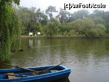 [P11] Cu aceasta barca se deplaseaza paznicii dintr-o parte in alta a parcului » foto by Simonaaa*
 - 
<span class="allrVoted glyphicon glyphicon-heart hidden" id="av125007"></span>
<a class="m-l-10 hidden" id="sv125007" onclick="voting_Foto_DelVot(,125007,11447)" role="button">șterge vot <span class="glyphicon glyphicon-remove"></span></a>
<a id="v9125007" class=" c-red"  onclick="voting_Foto_SetVot(125007)" role="button"><span class="glyphicon glyphicon-heart-empty"></span> <b>LIKE</b> = Votează poza</a> <img class="hidden"  id="f125007W9" src="/imagini/loader.gif" border="0" /><span class="AjErrMes hidden" id="e125007ErM"></span>