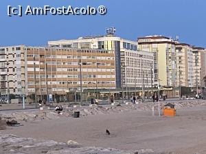 [P12] Tryp Lisboa Caparica Mar - hotelul văzut de pe plajă » foto by nicole33
 - 
<span class="allrVoted glyphicon glyphicon-heart hidden" id="av1475254"></span>
<a class="m-l-10 hidden" id="sv1475254" onclick="voting_Foto_DelVot(,1475254,11454)" role="button">șterge vot <span class="glyphicon glyphicon-remove"></span></a>
<a id="v91475254" class=" c-red"  onclick="voting_Foto_SetVot(1475254)" role="button"><span class="glyphicon glyphicon-heart-empty"></span> <b>LIKE</b> = Votează poza</a> <img class="hidden"  id="f1475254W9" src="/imagini/loader.gif" border="0" /><span class="AjErrMes hidden" id="e1475254ErM"></span>