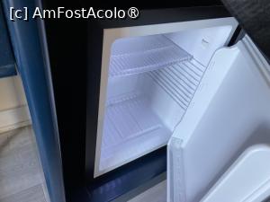 [P28] Tryp Lisboa Caparica Mar - minibarul gol » foto by nicole33
 - 
<span class="allrVoted glyphicon glyphicon-heart hidden" id="av1475270"></span>
<a class="m-l-10 hidden" id="sv1475270" onclick="voting_Foto_DelVot(,1475270,11454)" role="button">șterge vot <span class="glyphicon glyphicon-remove"></span></a>
<a id="v91475270" class=" c-red"  onclick="voting_Foto_SetVot(1475270)" role="button"><span class="glyphicon glyphicon-heart-empty"></span> <b>LIKE</b> = Votează poza</a> <img class="hidden"  id="f1475270W9" src="/imagini/loader.gif" border="0" /><span class="AjErrMes hidden" id="e1475270ErM"></span>