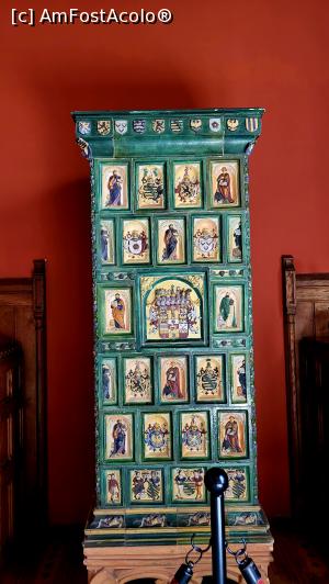 [P48] Castelul Marienburg - sobă cu ceramică pictată superb » foto by k-lator
 - 
<span class="allrVoted glyphicon glyphicon-heart hidden" id="av1384735"></span>
<a class="m-l-10 hidden" id="sv1384735" onclick="voting_Foto_DelVot(,1384735,11476)" role="button">șterge vot <span class="glyphicon glyphicon-remove"></span></a>
<a id="v91384735" class=" c-red"  onclick="voting_Foto_SetVot(1384735)" role="button"><span class="glyphicon glyphicon-heart-empty"></span> <b>LIKE</b> = Votează poza</a> <img class="hidden"  id="f1384735W9" src="/imagini/loader.gif" border="0" /><span class="AjErrMes hidden" id="e1384735ErM"></span>