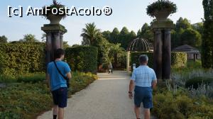 [P06] Spre gradina de palmieri » foto by GIN2015*
 - 
<span class="allrVoted glyphicon glyphicon-heart hidden" id="av810056"></span>
<a class="m-l-10 hidden" id="sv810056" onclick="voting_Foto_DelVot(,810056,11476)" role="button">șterge vot <span class="glyphicon glyphicon-remove"></span></a>
<a id="v9810056" class=" c-red"  onclick="voting_Foto_SetVot(810056)" role="button"><span class="glyphicon glyphicon-heart-empty"></span> <b>LIKE</b> = Votează poza</a> <img class="hidden"  id="f810056W9" src="/imagini/loader.gif" border="0" /><span class="AjErrMes hidden" id="e810056ErM"></span>