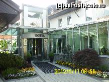 [P15] intrarea in hotel » foto by amero
 - 
<span class="allrVoted glyphicon glyphicon-heart hidden" id="av318500"></span>
<a class="m-l-10 hidden" id="sv318500" onclick="voting_Foto_DelVot(,318500,11552)" role="button">șterge vot <span class="glyphicon glyphicon-remove"></span></a>
<a id="v9318500" class=" c-red"  onclick="voting_Foto_SetVot(318500)" role="button"><span class="glyphicon glyphicon-heart-empty"></span> <b>LIKE</b> = Votează poza</a> <img class="hidden"  id="f318500W9" src="/imagini/loader.gif" border="0" /><span class="AjErrMes hidden" id="e318500ErM"></span>