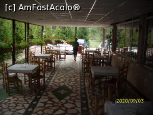 [P05] Ieșirea din hotel » foto by puiutea
 - 
<span class="allrVoted glyphicon glyphicon-heart hidden" id="av1188131"></span>
<a class="m-l-10 hidden" id="sv1188131" onclick="voting_Foto_DelVot(,1188131,11628)" role="button">șterge vot <span class="glyphicon glyphicon-remove"></span></a>
<a id="v91188131" class=" c-red"  onclick="voting_Foto_SetVot(1188131)" role="button"><span class="glyphicon glyphicon-heart-empty"></span> <b>LIKE</b> = Votează poza</a> <img class="hidden"  id="f1188131W9" src="/imagini/loader.gif" border="0" /><span class="AjErrMes hidden" id="e1188131ErM"></span>