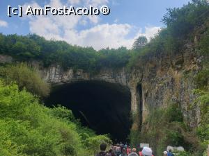[P10] Devetashka Cave - gura cavernei » foto by k-lator
 - 
<span class="allrVoted glyphicon glyphicon-heart hidden" id="av1302210"></span>
<a class="m-l-10 hidden" id="sv1302210" onclick="voting_Foto_DelVot(,1302210,11645)" role="button">șterge vot <span class="glyphicon glyphicon-remove"></span></a>
<a id="v91302210" class=" c-red"  onclick="voting_Foto_SetVot(1302210)" role="button"><span class="glyphicon glyphicon-heart-empty"></span> <b>LIKE</b> = Votează poza</a> <img class="hidden"  id="f1302210W9" src="/imagini/loader.gif" border="0" /><span class="AjErrMes hidden" id="e1302210ErM"></span>