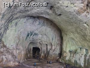 [P14] Devetashka Cave - găurica spre bats, brrrr! » foto by k-lator
 - 
<span class="allrVoted glyphicon glyphicon-heart hidden" id="av1302214"></span>
<a class="m-l-10 hidden" id="sv1302214" onclick="voting_Foto_DelVot(,1302214,11645)" role="button">șterge vot <span class="glyphicon glyphicon-remove"></span></a>
<a id="v91302214" class=" c-red"  onclick="voting_Foto_SetVot(1302214)" role="button"><span class="glyphicon glyphicon-heart-empty"></span> <b>LIKE</b> = Votează poza</a> <img class="hidden"  id="f1302214W9" src="/imagini/loader.gif" border="0" /><span class="AjErrMes hidden" id="e1302214ErM"></span>
