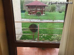 [P05] vedere din balcon catre curtea din spate » foto by Dan&Ema
 - 
<span class="allrVoted glyphicon glyphicon-heart hidden" id="av669772"></span>
<a class="m-l-10 hidden" id="sv669772" onclick="voting_Foto_DelVot(,669772,11694)" role="button">șterge vot <span class="glyphicon glyphicon-remove"></span></a>
<a id="v9669772" class=" c-red"  onclick="voting_Foto_SetVot(669772)" role="button"><span class="glyphicon glyphicon-heart-empty"></span> <b>LIKE</b> = Votează poza</a> <img class="hidden"  id="f669772W9" src="/imagini/loader.gif" border="0" /><span class="AjErrMes hidden" id="e669772ErM"></span>