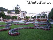 [P02] Mirabell Garden » foto by mh_iulia
 - 
<span class="allrVoted glyphicon glyphicon-heart hidden" id="av241112"></span>
<a class="m-l-10 hidden" id="sv241112" onclick="voting_Foto_DelVot(,241112,11696)" role="button">șterge vot <span class="glyphicon glyphicon-remove"></span></a>
<a id="v9241112" class=" c-red"  onclick="voting_Foto_SetVot(241112)" role="button"><span class="glyphicon glyphicon-heart-empty"></span> <b>LIKE</b> = Votează poza</a> <img class="hidden"  id="f241112W9" src="/imagini/loader.gif" border="0" /><span class="AjErrMes hidden" id="e241112ErM"></span>