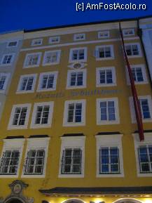 [P05] Salzburg - casa in care s-a nascut Mozart » foto by mh_iulia
 - 
<span class="allrVoted glyphicon glyphicon-heart hidden" id="av241115"></span>
<a class="m-l-10 hidden" id="sv241115" onclick="voting_Foto_DelVot(,241115,11696)" role="button">șterge vot <span class="glyphicon glyphicon-remove"></span></a>
<a id="v9241115" class=" c-red"  onclick="voting_Foto_SetVot(241115)" role="button"><span class="glyphicon glyphicon-heart-empty"></span> <b>LIKE</b> = Votează poza</a> <img class="hidden"  id="f241115W9" src="/imagini/loader.gif" border="0" /><span class="AjErrMes hidden" id="e241115ErM"></span>
