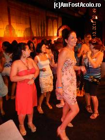 [P31] toata lumea dansa, se distra cooptata de echipa lor. Apoi concursuri haioase premiate cu mamajuana!  » foto by Marinescu Ana*
 - 
<span class="allrVoted glyphicon glyphicon-heart hidden" id="av487190"></span>
<a class="m-l-10 hidden" id="sv487190" onclick="voting_Foto_DelVot(,487190,11752)" role="button">șterge vot <span class="glyphicon glyphicon-remove"></span></a>
<a id="v9487190" class=" c-red"  onclick="voting_Foto_SetVot(487190)" role="button"><span class="glyphicon glyphicon-heart-empty"></span> <b>LIKE</b> = Votează poza</a> <img class="hidden"  id="f487190W9" src="/imagini/loader.gif" border="0" /><span class="AjErrMes hidden" id="e487190ErM"></span>