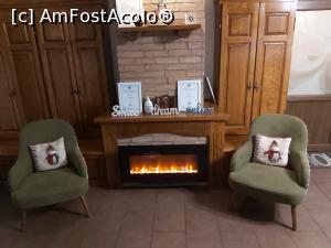 [P04] Tot recepția » foto by diana2015
 - 
<span class="allrVoted glyphicon glyphicon-heart hidden" id="av1219404"></span>
<a class="m-l-10 hidden" id="sv1219404" onclick="voting_Foto_DelVot(,1219404,11764)" role="button">șterge vot <span class="glyphicon glyphicon-remove"></span></a>
<a id="v91219404" class=" c-red"  onclick="voting_Foto_SetVot(1219404)" role="button"><span class="glyphicon glyphicon-heart-empty"></span> <b>LIKE</b> = Votează poza</a> <img class="hidden"  id="f1219404W9" src="/imagini/loader.gif" border="0" /><span class="AjErrMes hidden" id="e1219404ErM"></span>