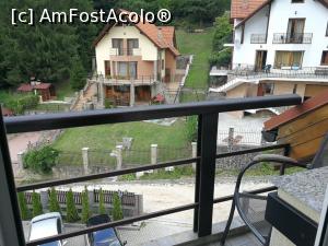 [P20] Vedere din balcon spre parcarea din fata.  » foto by ancutza26
 - 
<span class="allrVoted glyphicon glyphicon-heart hidden" id="av1008963"></span>
<a class="m-l-10 hidden" id="sv1008963" onclick="voting_Foto_DelVot(,1008963,11806)" role="button">șterge vot <span class="glyphicon glyphicon-remove"></span></a>
<a id="v91008963" class=" c-red"  onclick="voting_Foto_SetVot(1008963)" role="button"><span class="glyphicon glyphicon-heart-empty"></span> <b>LIKE</b> = Votează poza</a> <img class="hidden"  id="f1008963W9" src="/imagini/loader.gif" border="0" /><span class="AjErrMes hidden" id="e1008963ErM"></span>
