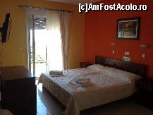 [P01] camera Hotel Potos » foto by janina
 - 
<span class="allrVoted glyphicon glyphicon-heart hidden" id="av373899"></span>
<a class="m-l-10 hidden" id="sv373899" onclick="voting_Foto_DelVot(,373899,11907)" role="button">șterge vot <span class="glyphicon glyphicon-remove"></span></a>
<a id="v9373899" class=" c-red"  onclick="voting_Foto_SetVot(373899)" role="button"><span class="glyphicon glyphicon-heart-empty"></span> <b>LIKE</b> = Votează poza</a> <img class="hidden"  id="f373899W9" src="/imagini/loader.gif" border="0" /><span class="AjErrMes hidden" id="e373899ErM"></span>