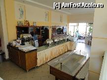 [P13] restaurantul cu zona in care gaseai mancarea. in spate, este bucataria.  » foto by cosminp
 - 
<span class="allrVoted glyphicon glyphicon-heart hidden" id="av336146"></span>
<a class="m-l-10 hidden" id="sv336146" onclick="voting_Foto_DelVot(,336146,11907)" role="button">șterge vot <span class="glyphicon glyphicon-remove"></span></a>
<a id="v9336146" class=" c-red"  onclick="voting_Foto_SetVot(336146)" role="button"><span class="glyphicon glyphicon-heart-empty"></span> <b>LIKE</b> = Votează poza</a> <img class="hidden"  id="f336146W9" src="/imagini/loader.gif" border="0" /><span class="AjErrMes hidden" id="e336146ErM"></span>