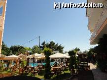 [P16] vedere la piscina si gradina de langa piscina » foto by cosminp
 - 
<span class="allrVoted glyphicon glyphicon-heart hidden" id="av336150"></span>
<a class="m-l-10 hidden" id="sv336150" onclick="voting_Foto_DelVot(,336150,11907)" role="button">șterge vot <span class="glyphicon glyphicon-remove"></span></a>
<a id="v9336150" class=" c-red"  onclick="voting_Foto_SetVot(336150)" role="button"><span class="glyphicon glyphicon-heart-empty"></span> <b>LIKE</b> = Votează poza</a> <img class="hidden"  id="f336150W9" src="/imagini/loader.gif" border="0" /><span class="AjErrMes hidden" id="e336150ErM"></span>
