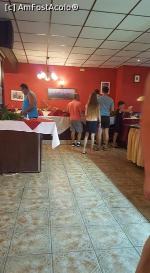 [P15] Zona cu mâncare » foto by Clotilde
 - 
<span class="allrVoted glyphicon glyphicon-heart hidden" id="av1107681"></span>
<a class="m-l-10 hidden" id="sv1107681" onclick="voting_Foto_DelVot(,1107681,11937)" role="button">șterge vot <span class="glyphicon glyphicon-remove"></span></a>
<a id="v91107681" class=" c-red"  onclick="voting_Foto_SetVot(1107681)" role="button"><span class="glyphicon glyphicon-heart-empty"></span> <b>LIKE</b> = Votează poza</a> <img class="hidden"  id="f1107681W9" src="/imagini/loader.gif" border="0" /><span class="AjErrMes hidden" id="e1107681ErM"></span>