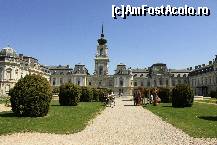 [P13] castelul fecstetik curtea interioară » foto by adeluna
 - 
<span class="allrVoted glyphicon glyphicon-heart hidden" id="av339416"></span>
<a class="m-l-10 hidden" id="sv339416" onclick="voting_Foto_DelVot(,339416,11982)" role="button">șterge vot <span class="glyphicon glyphicon-remove"></span></a>
<a id="v9339416" class=" c-red"  onclick="voting_Foto_SetVot(339416)" role="button"><span class="glyphicon glyphicon-heart-empty"></span> <b>LIKE</b> = Votează poza</a> <img class="hidden"  id="f339416W9" src="/imagini/loader.gif" border="0" /><span class="AjErrMes hidden" id="e339416ErM"></span>