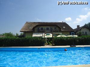 [P06] piscina si corpul unde am stat » foto by marocanu21
 - 
<span class="allrVoted glyphicon glyphicon-heart hidden" id="av340192"></span>
<a class="m-l-10 hidden" id="sv340192" onclick="voting_Foto_DelVot(,340192,11992)" role="button">șterge vot <span class="glyphicon glyphicon-remove"></span></a>
<a id="v9340192" class=" c-red"  onclick="voting_Foto_SetVot(340192)" role="button"><span class="glyphicon glyphicon-heart-empty"></span> <b>LIKE</b> = Votează poza</a> <img class="hidden"  id="f340192W9" src="/imagini/loader.gif" border="0" /><span class="AjErrMes hidden" id="e340192ErM"></span>