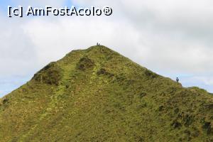 [P42] Insula Sao Miguel, Circuitul Serra Devassa, Pico das Eguas cu cel mai de sus observator (873 metri), urcăm spre el...  » foto by mprofeanu
 - 
<span class="allrVoted glyphicon glyphicon-heart hidden" id="av1015212"></span>
<a class="m-l-10 hidden" id="sv1015212" onclick="voting_Foto_DelVot(,1015212,12102)" role="button">șterge vot <span class="glyphicon glyphicon-remove"></span></a>
<a id="v91015212" class=" c-red"  onclick="voting_Foto_SetVot(1015212)" role="button"><span class="glyphicon glyphicon-heart-empty"></span> <b>LIKE</b> = Votează poza</a> <img class="hidden"  id="f1015212W9" src="/imagini/loader.gif" border="0" /><span class="AjErrMes hidden" id="e1015212ErM"></span>