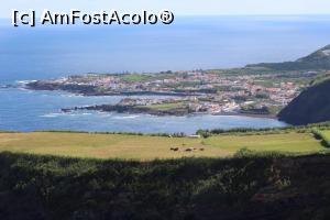 [P06] Insula Sao Miguel, Miradouro da Ponta do Escalvado, Vedere la pitorescul sat Mosteiros, poză mărită » foto by mprofeanu
 - 
<span class="allrVoted glyphicon glyphicon-heart hidden" id="av1015143"></span>
<a class="m-l-10 hidden" id="sv1015143" onclick="voting_Foto_DelVot(,1015143,12102)" role="button">șterge vot <span class="glyphicon glyphicon-remove"></span></a>
<a id="v91015143" class=" c-red"  onclick="voting_Foto_SetVot(1015143)" role="button"><span class="glyphicon glyphicon-heart-empty"></span> <b>LIKE</b> = Votează poza</a> <img class="hidden"  id="f1015143W9" src="/imagini/loader.gif" border="0" /><span class="AjErrMes hidden" id="e1015143ErM"></span>