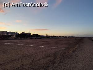 [P15] Plaja din Rimini » foto by ilee
 - 
<span class="allrVoted glyphicon glyphicon-heart hidden" id="av1505703"></span>
<a class="m-l-10 hidden" id="sv1505703" onclick="voting_Foto_DelVot(,1505703,12117)" role="button">șterge vot <span class="glyphicon glyphicon-remove"></span></a>
<a id="v91505703" class=" c-red"  onclick="voting_Foto_SetVot(1505703)" role="button"><span class="glyphicon glyphicon-heart-empty"></span> <b>LIKE</b> = Votează poza</a> <img class="hidden"  id="f1505703W9" src="/imagini/loader.gif" border="0" /><span class="AjErrMes hidden" id="e1505703ErM"></span>