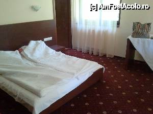 [P01] Camera cu pat matrimonial - etaj 1 » foto by ebirsan
 - 
<span class="allrVoted glyphicon glyphicon-heart hidden" id="av452267"></span>
<a class="m-l-10 hidden" id="sv452267" onclick="voting_Foto_DelVot(,452267,12130)" role="button">șterge vot <span class="glyphicon glyphicon-remove"></span></a>
<a id="v9452267" class=" c-red"  onclick="voting_Foto_SetVot(452267)" role="button"><span class="glyphicon glyphicon-heart-empty"></span> <b>LIKE</b> = Votează poza</a> <img class="hidden"  id="f452267W9" src="/imagini/loader.gif" border="0" /><span class="AjErrMes hidden" id="e452267ErM"></span>