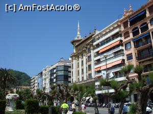 [P18] Pieton pe bulevardul modern -arhitectură și traditie » foto by mireille
 - 
<span class="allrVoted glyphicon glyphicon-heart hidden" id="av1033445"></span>
<a class="m-l-10 hidden" id="sv1033445" onclick="voting_Foto_DelVot(,1033445,12152)" role="button">șterge vot <span class="glyphicon glyphicon-remove"></span></a>
<a id="v91033445" class=" c-red"  onclick="voting_Foto_SetVot(1033445)" role="button"><span class="glyphicon glyphicon-heart-empty"></span> <b>LIKE</b> = Votează poza</a> <img class="hidden"  id="f1033445W9" src="/imagini/loader.gif" border="0" /><span class="AjErrMes hidden" id="e1033445ErM"></span>