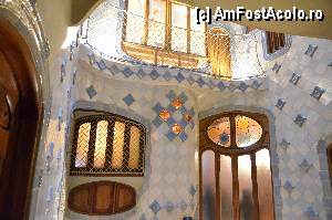[P92] Casa Batllo, curtea interioara » foto by Muffin2009*
 - 
<span class="allrVoted glyphicon glyphicon-heart hidden" id="av350181"></span>
<a class="m-l-10 hidden" id="sv350181" onclick="voting_Foto_DelVot(,350181,12198)" role="button">șterge vot <span class="glyphicon glyphicon-remove"></span></a>
<a id="v9350181" class=" c-red"  onclick="voting_Foto_SetVot(350181)" role="button"><span class="glyphicon glyphicon-heart-empty"></span> <b>LIKE</b> = Votează poza</a> <img class="hidden"  id="f350181W9" src="/imagini/loader.gif" border="0" /><span class="AjErrMes hidden" id="e350181ErM"></span>