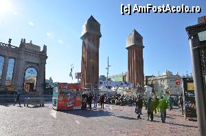 [P02] Turnurile venetiene din Placa Espanya » foto by Muffin2009*
 - 
<span class="allrVoted glyphicon glyphicon-heart hidden" id="av350373"></span>
<a class="m-l-10 hidden" id="sv350373" onclick="voting_Foto_DelVot(,350373,12198)" role="button">șterge vot <span class="glyphicon glyphicon-remove"></span></a>
<a id="v9350373" class=" c-red"  onclick="voting_Foto_SetVot(350373)" role="button"><span class="glyphicon glyphicon-heart-empty"></span> <b>LIKE</b> = Votează poza</a> <img class="hidden"  id="f350373W9" src="/imagini/loader.gif" border="0" /><span class="AjErrMes hidden" id="e350373ErM"></span>