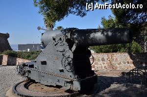 [P62] Tunul din fata castelului » foto by Muffin2009*
 - 
<span class="allrVoted glyphicon glyphicon-heart hidden" id="av350487"></span>
<a class="m-l-10 hidden" id="sv350487" onclick="voting_Foto_DelVot(,350487,12198)" role="button">șterge vot <span class="glyphicon glyphicon-remove"></span></a>
<a id="v9350487" class=" c-red"  onclick="voting_Foto_SetVot(350487)" role="button"><span class="glyphicon glyphicon-heart-empty"></span> <b>LIKE</b> = Votează poza</a> <img class="hidden"  id="f350487W9" src="/imagini/loader.gif" border="0" /><span class="AjErrMes hidden" id="e350487ErM"></span>