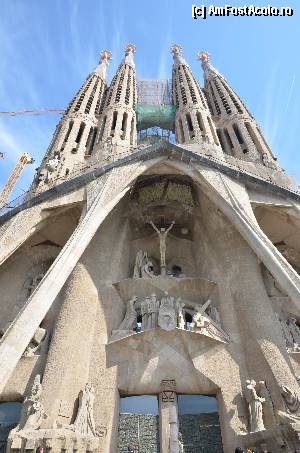 [P37] Sagrada Familia, Fatada Patimilor » foto by Muffin2009*
 - 
<span class="allrVoted glyphicon glyphicon-heart hidden" id="av352210"></span>
<a class="m-l-10 hidden" id="sv352210" onclick="voting_Foto_DelVot(,352210,12198)" role="button">șterge vot <span class="glyphicon glyphicon-remove"></span></a>
<a id="v9352210" class=" c-red"  onclick="voting_Foto_SetVot(352210)" role="button"><span class="glyphicon glyphicon-heart-empty"></span> <b>LIKE</b> = Votează poza</a> <img class="hidden"  id="f352210W9" src="/imagini/loader.gif" border="0" /><span class="AjErrMes hidden" id="e352210ErM"></span>
