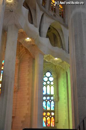 [P48] Sagrada Familia, vitraliu » foto by Muffin2009*
 - 
<span class="allrVoted glyphicon glyphicon-heart hidden" id="av352229"></span>
<a class="m-l-10 hidden" id="sv352229" onclick="voting_Foto_DelVot(,352229,12198)" role="button">șterge vot <span class="glyphicon glyphicon-remove"></span></a>
<a id="v9352229" class=" c-red"  onclick="voting_Foto_SetVot(352229)" role="button"><span class="glyphicon glyphicon-heart-empty"></span> <b>LIKE</b> = Votează poza</a> <img class="hidden"  id="f352229W9" src="/imagini/loader.gif" border="0" /><span class="AjErrMes hidden" id="e352229ErM"></span>