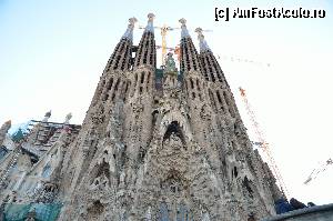 [P74] Turlele de pe fatada Nasterii » foto by Muffin2009*
 - 
<span class="allrVoted glyphicon glyphicon-heart hidden" id="av352269"></span>
<a class="m-l-10 hidden" id="sv352269" onclick="voting_Foto_DelVot(,352269,12198)" role="button">șterge vot <span class="glyphicon glyphicon-remove"></span></a>
<a id="v9352269" class=" c-red"  onclick="voting_Foto_SetVot(352269)" role="button"><span class="glyphicon glyphicon-heart-empty"></span> <b>LIKE</b> = Votează poza</a> <img class="hidden"  id="f352269W9" src="/imagini/loader.gif" border="0" /><span class="AjErrMes hidden" id="e352269ErM"></span>