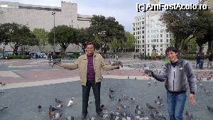 [P122] 123. Piata Catalunya. Imblânzitorii de porumbei » foto by nickro
 - 
<span class="allrVoted glyphicon glyphicon-heart hidden" id="av340054"></span>
<a class="m-l-10 hidden" id="sv340054" onclick="voting_Foto_DelVot(,340054,12198)" role="button">șterge vot <span class="glyphicon glyphicon-remove"></span></a>
<a id="v9340054" class=" c-red"  onclick="voting_Foto_SetVot(340054)" role="button"><span class="glyphicon glyphicon-heart-empty"></span> <b>LIKE</b> = Votează poza</a> <img class="hidden"  id="f340054W9" src="/imagini/loader.gif" border="0" /><span class="AjErrMes hidden" id="e340054ErM"></span>
