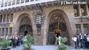 [P90] 91. Palatul Guell » foto by nickro
 - 
<span class="allrVoted glyphicon glyphicon-heart hidden" id="av347508"></span>
<a class="m-l-10 hidden" id="sv347508" onclick="voting_Foto_DelVot(,347508,12198)" role="button">șterge vot <span class="glyphicon glyphicon-remove"></span></a>
<a id="v9347508" class=" c-red"  onclick="voting_Foto_SetVot(347508)" role="button"><span class="glyphicon glyphicon-heart-empty"></span> <b>LIKE</b> = Votează poza</a> <img class="hidden"  id="f347508W9" src="/imagini/loader.gif" border="0" /><span class="AjErrMes hidden" id="e347508ErM"></span>