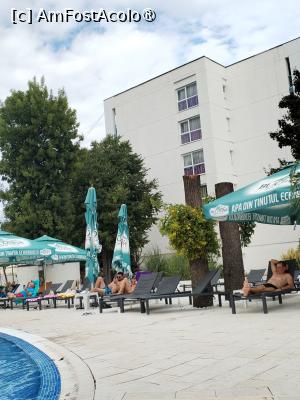 [P41] Hotelul din partea cu piscina » foto by Teodor17
 - 
<span class="allrVoted glyphicon glyphicon-heart hidden" id="av1498617"></span>
<a class="m-l-10 hidden" id="sv1498617" onclick="voting_Foto_DelVot(,1498617,12264)" role="button">șterge vot <span class="glyphicon glyphicon-remove"></span></a>
<a id="v91498617" class=" c-red"  onclick="voting_Foto_SetVot(1498617)" role="button"><span class="glyphicon glyphicon-heart-empty"></span> <b>LIKE</b> = Votează poza</a> <img class="hidden"  id="f1498617W9" src="/imagini/loader.gif" border="0" /><span class="AjErrMes hidden" id="e1498617ErM"></span>