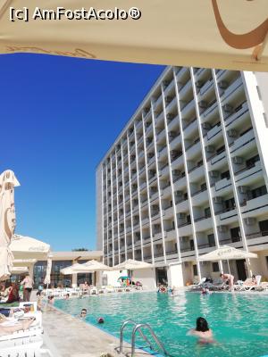 [P26] Piscina şi hotelul » foto by cris1982
 - 
<span class="allrVoted glyphicon glyphicon-heart hidden" id="av1236036"></span>
<a class="m-l-10 hidden" id="sv1236036" onclick="voting_Foto_DelVot(,1236036,12306)" role="button">șterge vot <span class="glyphicon glyphicon-remove"></span></a>
<a id="v91236036" class=" c-red"  onclick="voting_Foto_SetVot(1236036)" role="button"><span class="glyphicon glyphicon-heart-empty"></span> <b>LIKE</b> = Votează poza</a> <img class="hidden"  id="f1236036W9" src="/imagini/loader.gif" border="0" /><span class="AjErrMes hidden" id="e1236036ErM"></span>