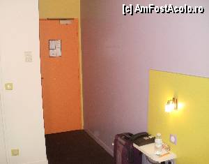 [P05] Ibis Styles Paris Gare de l'Est TGV (ex all seasons) - un hol foarte mic.  » foto by Dabator
 - 
<span class="allrVoted glyphicon glyphicon-heart hidden" id="av352079"></span>
<a class="m-l-10 hidden" id="sv352079" onclick="voting_Foto_DelVot(,352079,12362)" role="button">șterge vot <span class="glyphicon glyphicon-remove"></span></a>
<a id="v9352079" class=" c-red"  onclick="voting_Foto_SetVot(352079)" role="button"><span class="glyphicon glyphicon-heart-empty"></span> <b>LIKE</b> = Votează poza</a> <img class="hidden"  id="f352079W9" src="/imagini/loader.gif" border="0" /><span class="AjErrMes hidden" id="e352079ErM"></span>