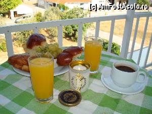 [P18] mic dejun pe balcon » foto by valcat
 - 
<span class="allrVoted glyphicon glyphicon-heart hidden" id="av368203"></span>
<a class="m-l-10 hidden" id="sv368203" onclick="voting_Foto_DelVot(,368203,12407)" role="button">șterge vot <span class="glyphicon glyphicon-remove"></span></a>
<a id="v9368203" class=" c-red"  onclick="voting_Foto_SetVot(368203)" role="button"><span class="glyphicon glyphicon-heart-empty"></span> <b>LIKE</b> = Votează poza</a> <img class="hidden"  id="f368203W9" src="/imagini/loader.gif" border="0" /><span class="AjErrMes hidden" id="e368203ErM"></span>