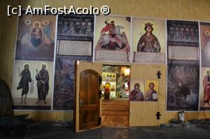 [P28] Intrarea în biserica din salină » foto by AZE
 - 
<span class="allrVoted glyphicon glyphicon-heart hidden" id="av954499"></span>
<a class="m-l-10 hidden" id="sv954499" onclick="voting_Foto_DelVot(,954499,12414)" role="button">șterge vot <span class="glyphicon glyphicon-remove"></span></a>
<a id="v9954499" class=" c-red"  onclick="voting_Foto_SetVot(954499)" role="button"><span class="glyphicon glyphicon-heart-empty"></span> <b>LIKE</b> = Votează poza</a> <img class="hidden"  id="f954499W9" src="/imagini/loader.gif" border="0" /><span class="AjErrMes hidden" id="e954499ErM"></span>