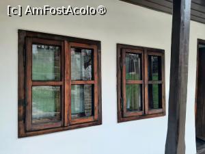 [P12] Ferestrele - nu sunt din termopan » foto by adso
 - 
<span class="allrVoted glyphicon glyphicon-heart hidden" id="av1405603"></span>
<a class="m-l-10 hidden" id="sv1405603" onclick="voting_Foto_DelVot(,1405603,12452)" role="button">șterge vot <span class="glyphicon glyphicon-remove"></span></a>
<a id="v91405603" class=" c-red"  onclick="voting_Foto_SetVot(1405603)" role="button"><span class="glyphicon glyphicon-heart-empty"></span> <b>LIKE</b> = Votează poza</a> <img class="hidden"  id="f1405603W9" src="/imagini/loader.gif" border="0" /><span class="AjErrMes hidden" id="e1405603ErM"></span>