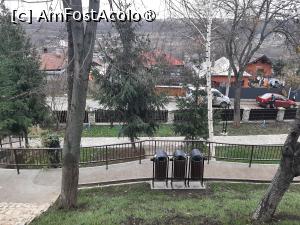 [P30] Cerdacul din spate: imagine la fereastră » foto by adso
 - 
<span class="allrVoted glyphicon glyphicon-heart hidden" id="av1405621"></span>
<a class="m-l-10 hidden" id="sv1405621" onclick="voting_Foto_DelVot(,1405621,12452)" role="button">șterge vot <span class="glyphicon glyphicon-remove"></span></a>
<a id="v91405621" class=" c-red"  onclick="voting_Foto_SetVot(1405621)" role="button"><span class="glyphicon glyphicon-heart-empty"></span> <b>LIKE</b> = Votează poza</a> <img class="hidden"  id="f1405621W9" src="/imagini/loader.gif" border="0" /><span class="AjErrMes hidden" id="e1405621ErM"></span>