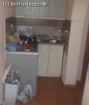 [P11] Chicineta (dezordonata pe parcursul cazrii noastre)  » foto by Gabriela TM
 - 
<span class="allrVoted glyphicon glyphicon-heart hidden" id="av825400"></span>
<a class="m-l-10 hidden" id="sv825400" onclick="voting_Foto_DelVot(,825400,12469)" role="button">șterge vot <span class="glyphicon glyphicon-remove"></span></a>
<a id="v9825400" class=" c-red"  onclick="voting_Foto_SetVot(825400)" role="button"><span class="glyphicon glyphicon-heart-empty"></span> <b>LIKE</b> = Votează poza</a> <img class="hidden"  id="f825400W9" src="/imagini/loader.gif" border="0" /><span class="AjErrMes hidden" id="e825400ErM"></span>