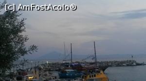 [P04] portul din fata pensiunii » foto by Gabriela TM
 - 
<span class="allrVoted glyphicon glyphicon-heart hidden" id="av825389"></span>
<a class="m-l-10 hidden" id="sv825389" onclick="voting_Foto_DelVot(,825389,12469)" role="button">șterge vot <span class="glyphicon glyphicon-remove"></span></a>
<a id="v9825389" class=" c-red"  onclick="voting_Foto_SetVot(825389)" role="button"><span class="glyphicon glyphicon-heart-empty"></span> <b>LIKE</b> = Votează poza</a> <img class="hidden"  id="f825389W9" src="/imagini/loader.gif" border="0" /><span class="AjErrMes hidden" id="e825389ErM"></span>